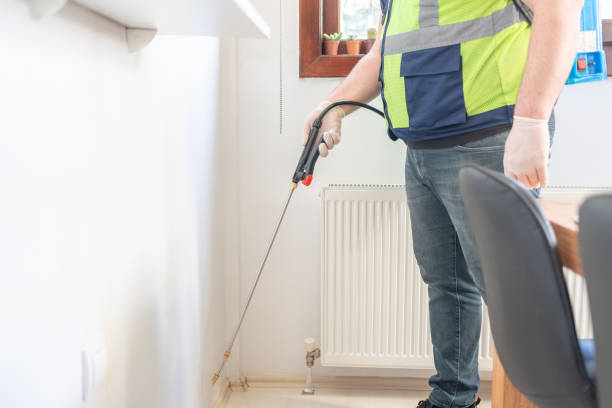 Best Exterminator Services  in Wallburg, NC